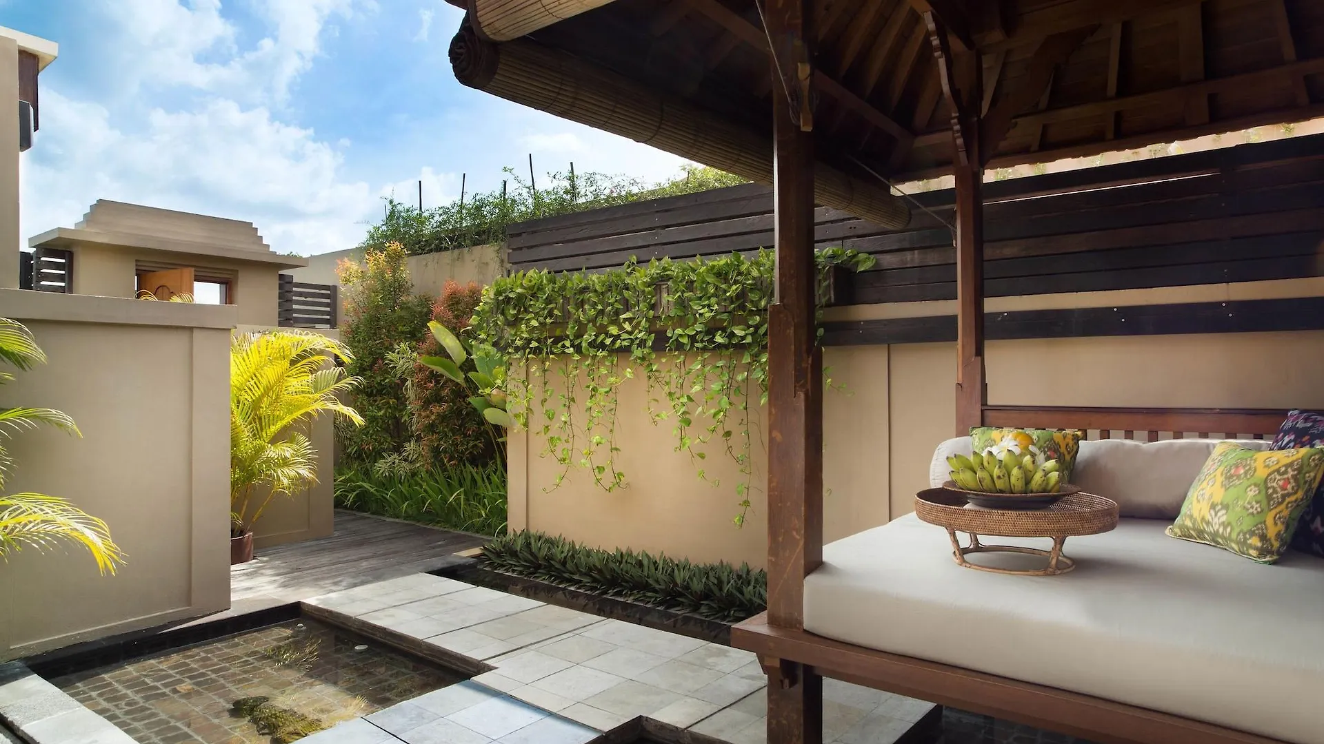 Ubud Village Hotel